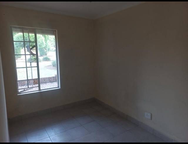 2 BEDROOM PROPERTY TO RENT IN HEUWELOORD